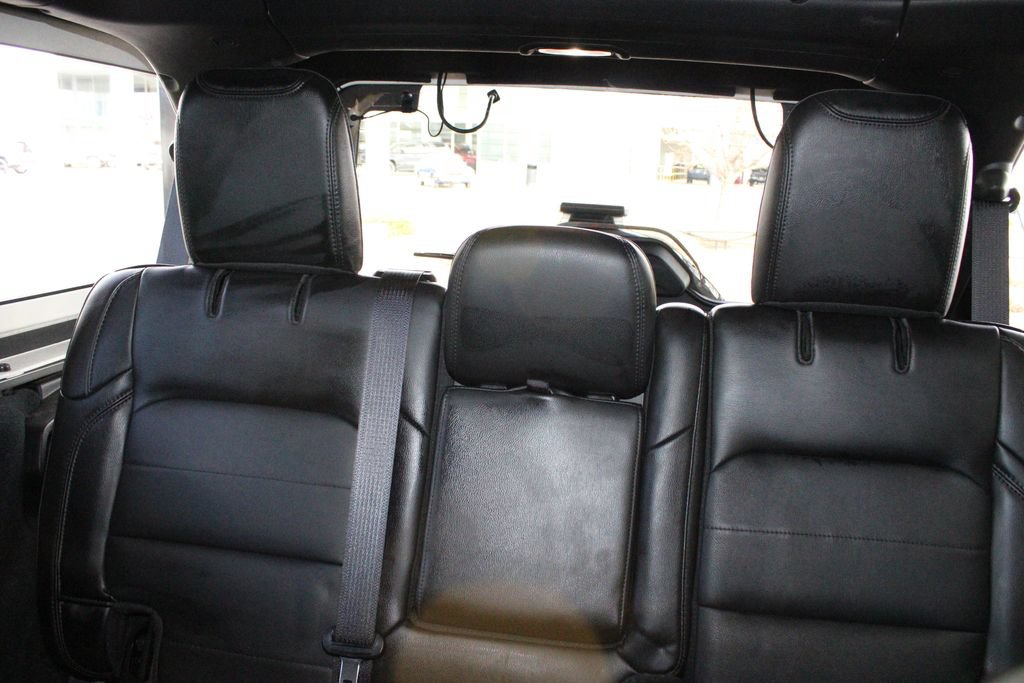 Used 2022 Jeep Wrangler Unlimited Sahara AWD/4WD image 47