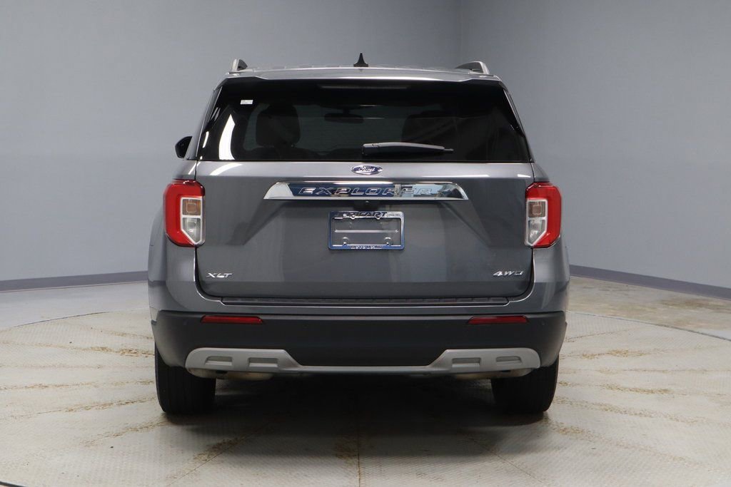 Certified 2023 Ford Explorer XLT w/ Equipment Group 202A image 9