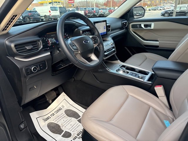 Used 2023 Ford Explorer XLT w/ Equipment Group 202A image 19