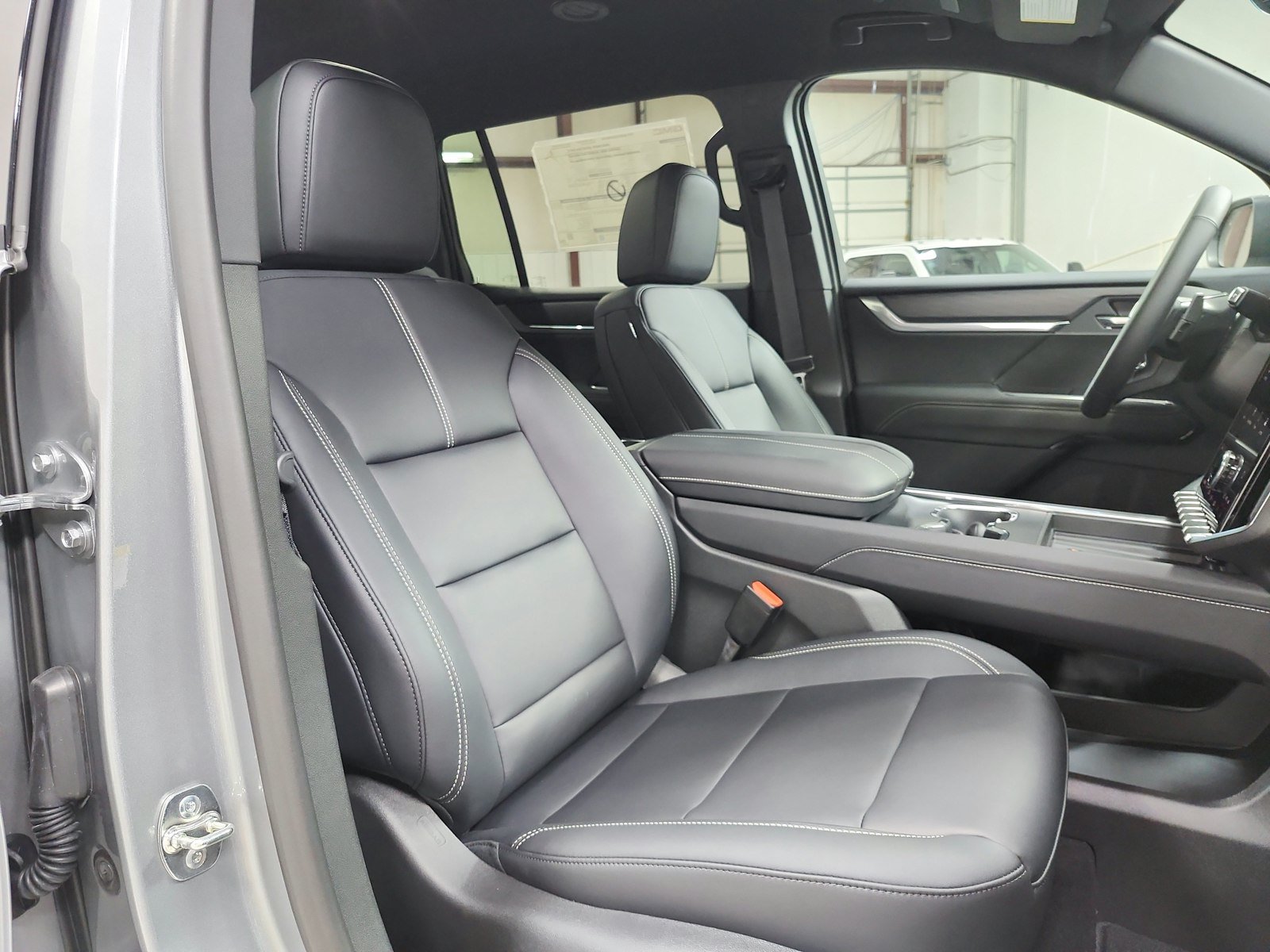 New 2027 GMC Acadia Elevation w/ Elevation Premium Package FWD image 39