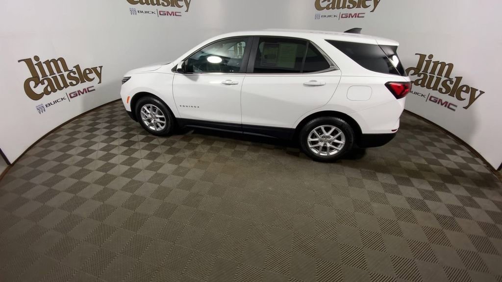 Certified 2024 Chevrolet Equinox LT w/ LPO, Floor Liner Package image 5