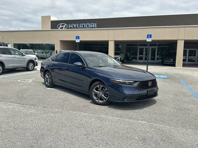 Used 2024 Honda Accord EX image 1