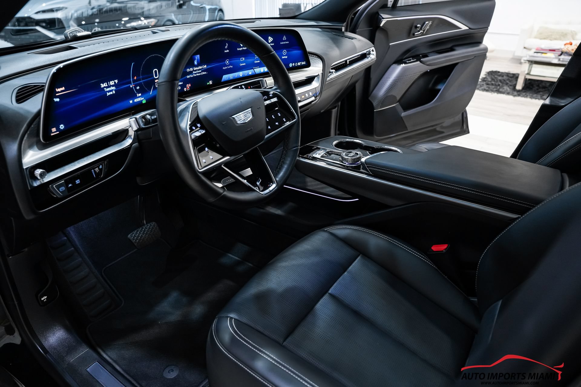 Used 2024 Cadillac Lyriq Sport RWD image 9