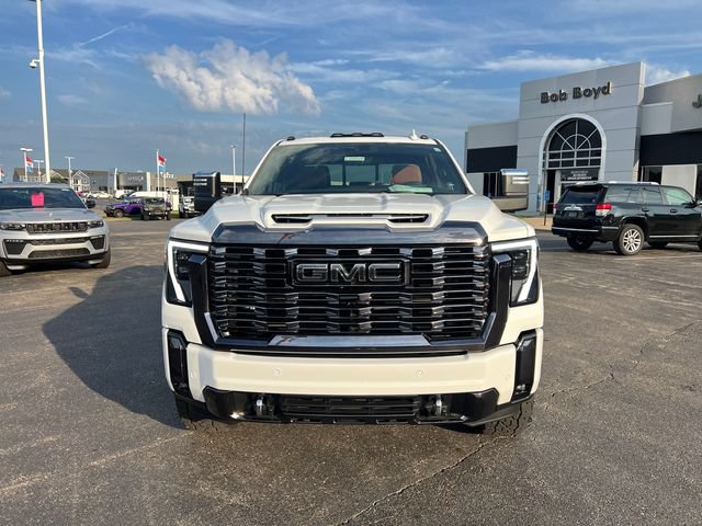 Used 2024 GMC Sierra 2500 Denali Ultimate w/ Max Trailering Package AWD/4WD image 2