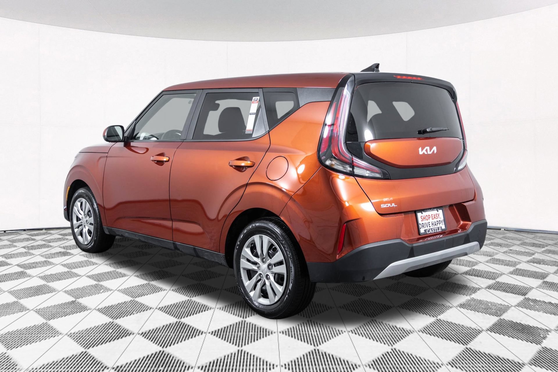 Used 2024 Kia Soul LX FWD image 13
