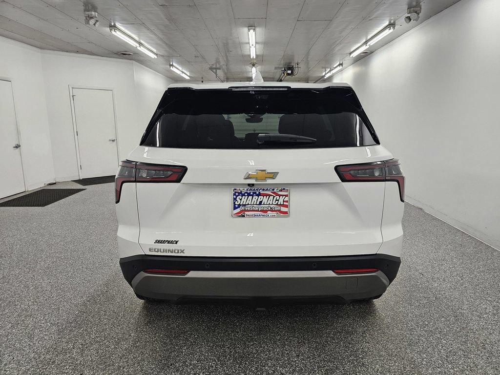 Used 2025 Chevrolet Equinox LT w/ Safety and Technology Package FWD image 6