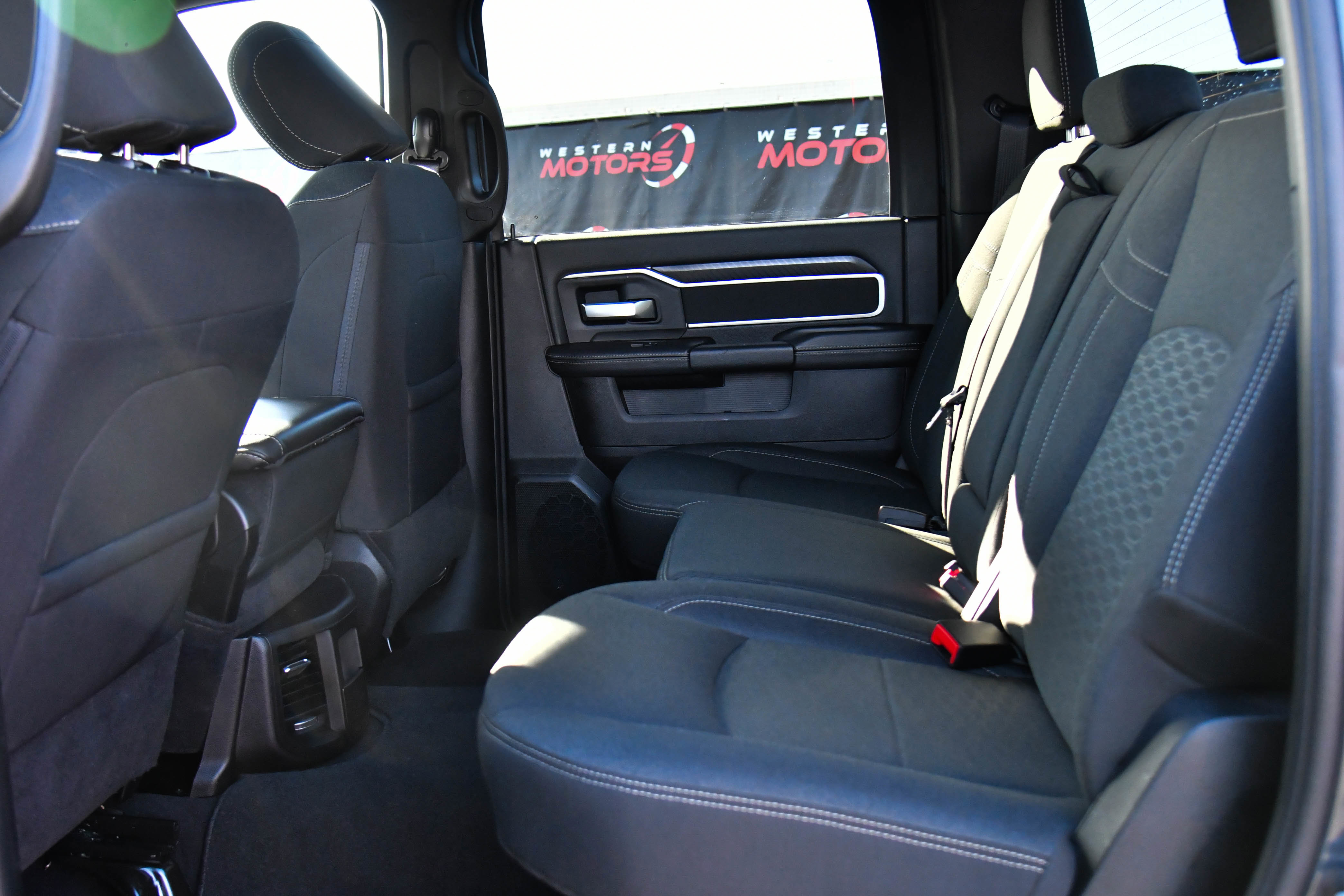 Used 2025 RAM 2500 Big Horn image 39