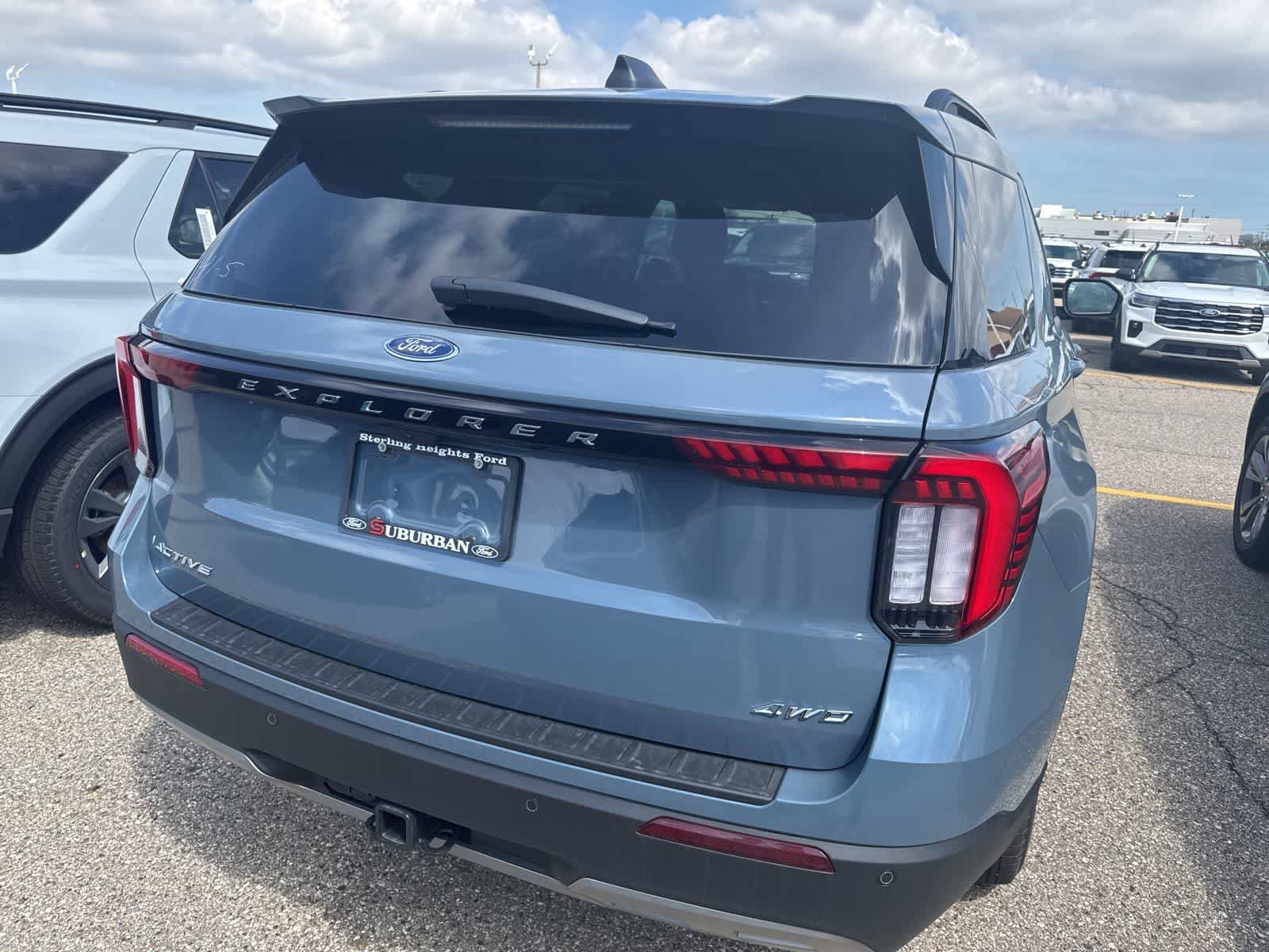 New 2026 Ford Explorer Active w/ Active Comfort Package AWD/4WD image 11