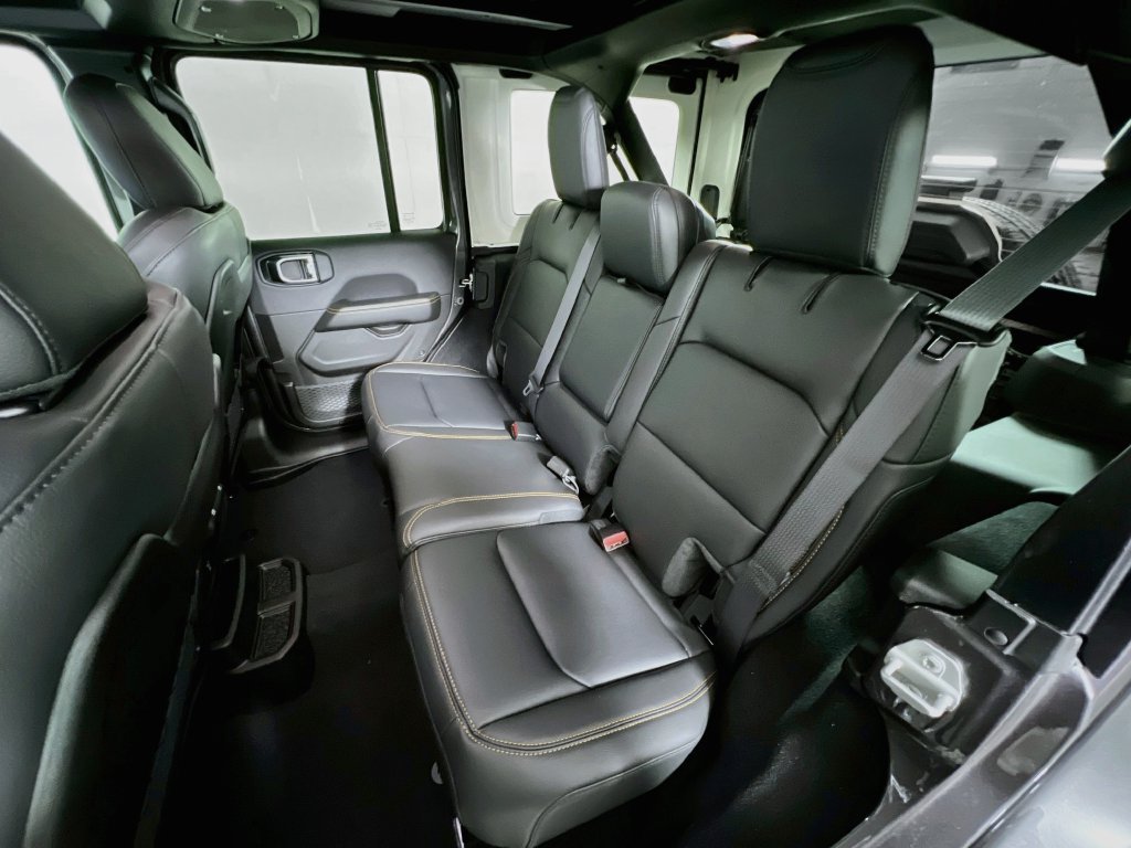 New 2027 Jeep Wrangler Unlimited Sahara AWD/4WD image 25