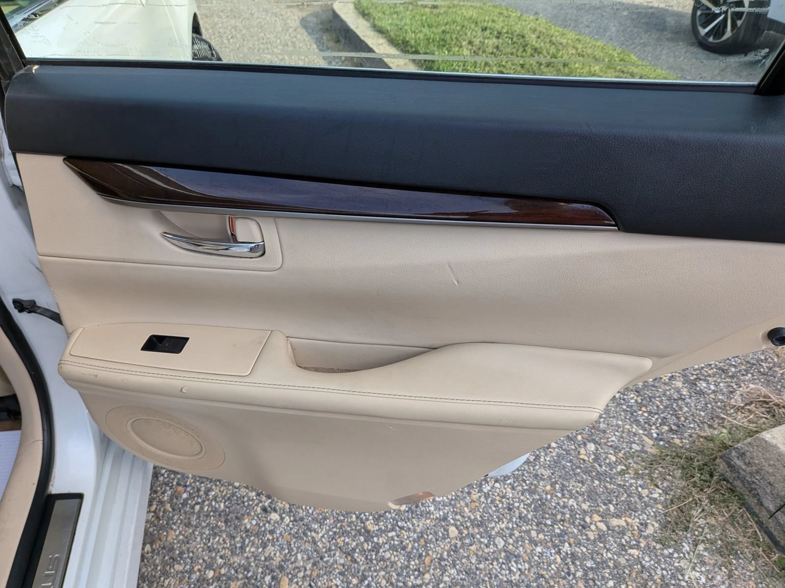 Used 2013 Lexus ES 350 w/ Premium Pkg FWD image 34