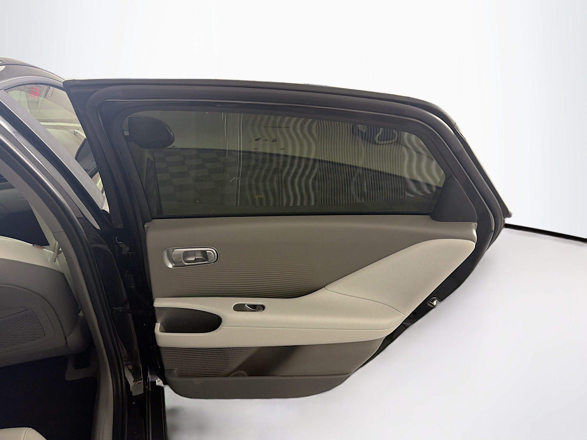 Used 2024 Hyundai Ioniq 6 SEL RWD image 30