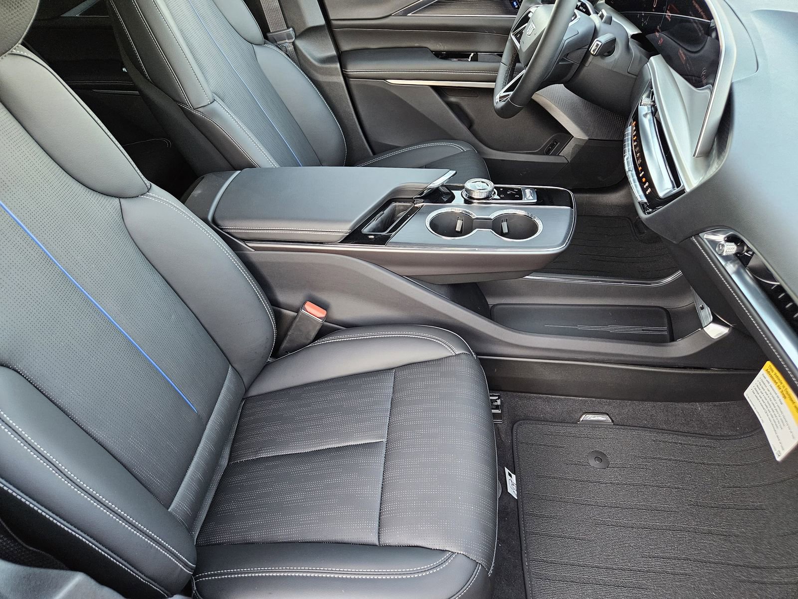 New 2026 Cadillac Lyriq Premium Sport image 17