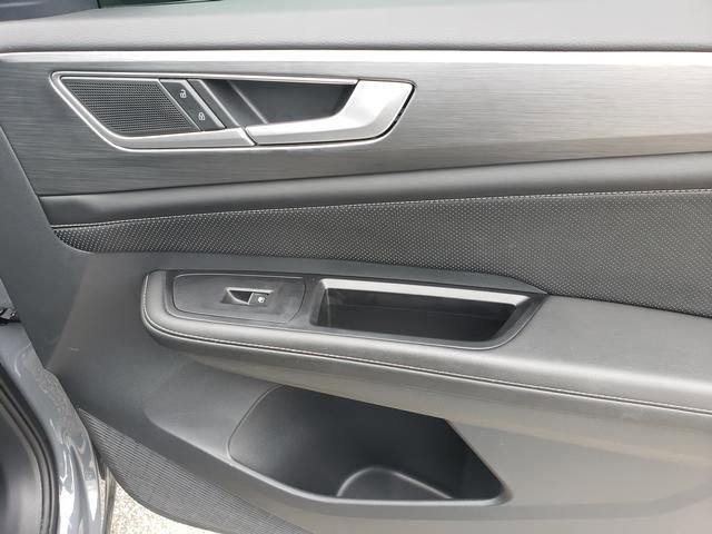 Used 2024 Volkswagen Atlas Cross Sport SE w/ Panoramic Sunroof Package image 19