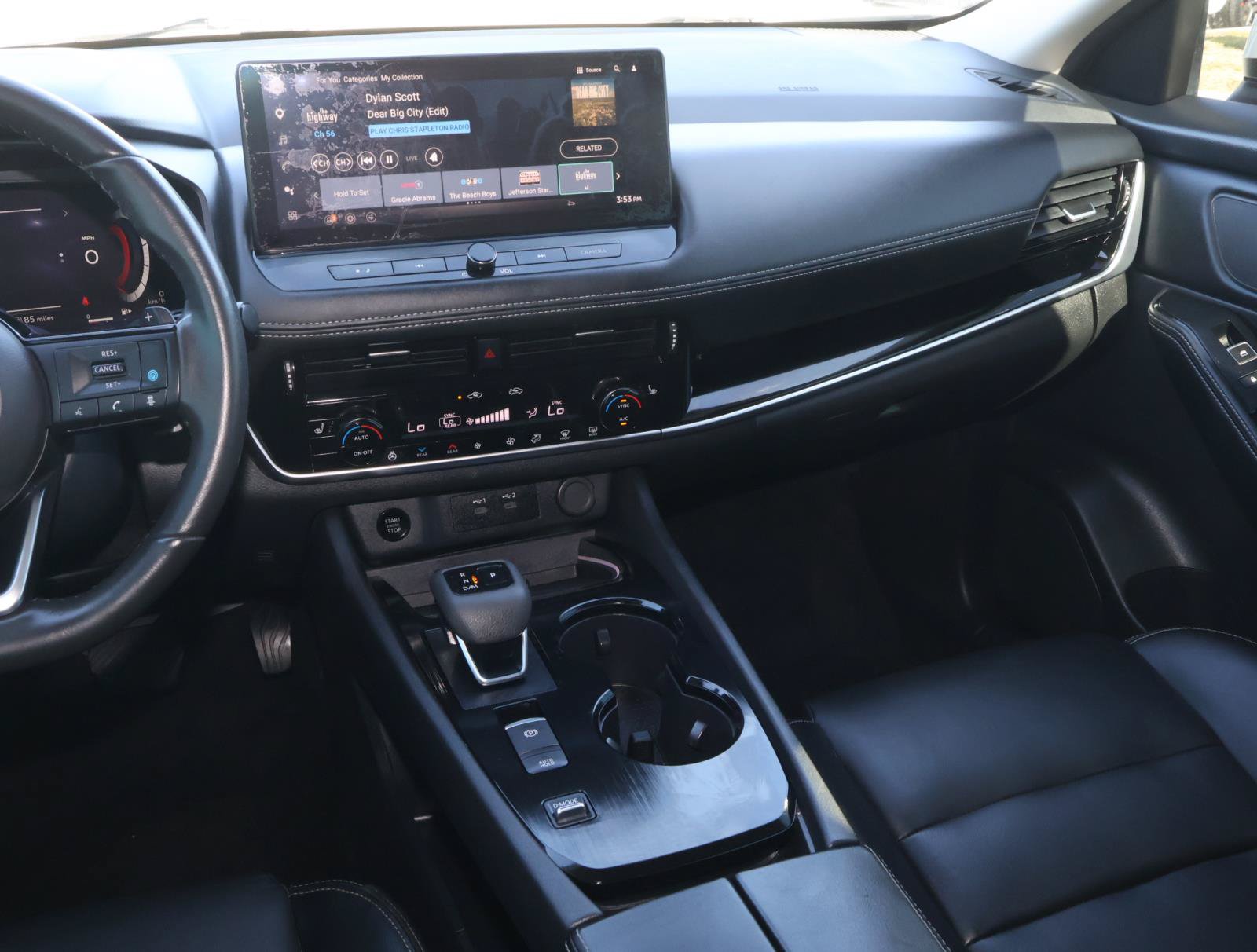 Used 2024 Nissan Rogue SL w/ SL Premium Package FWD image 11