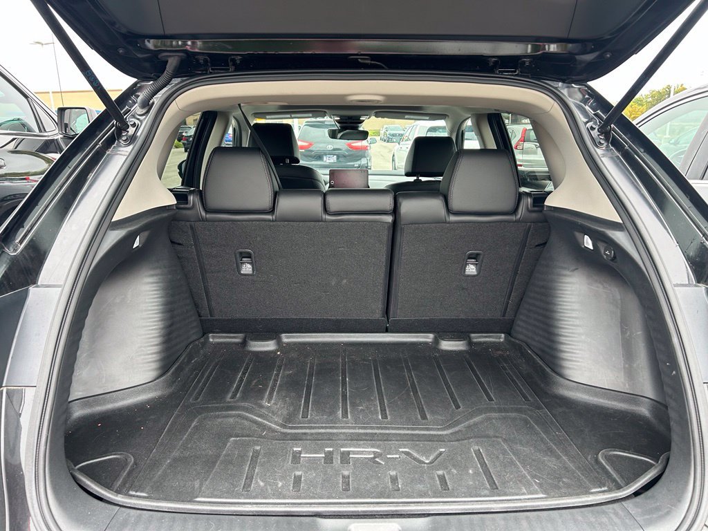 Used 2025 Honda HR-V EX-L image 8