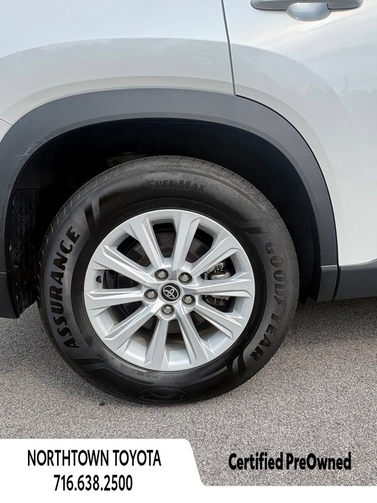 Used 2025 Toyota Grand Highlander AWD image 12