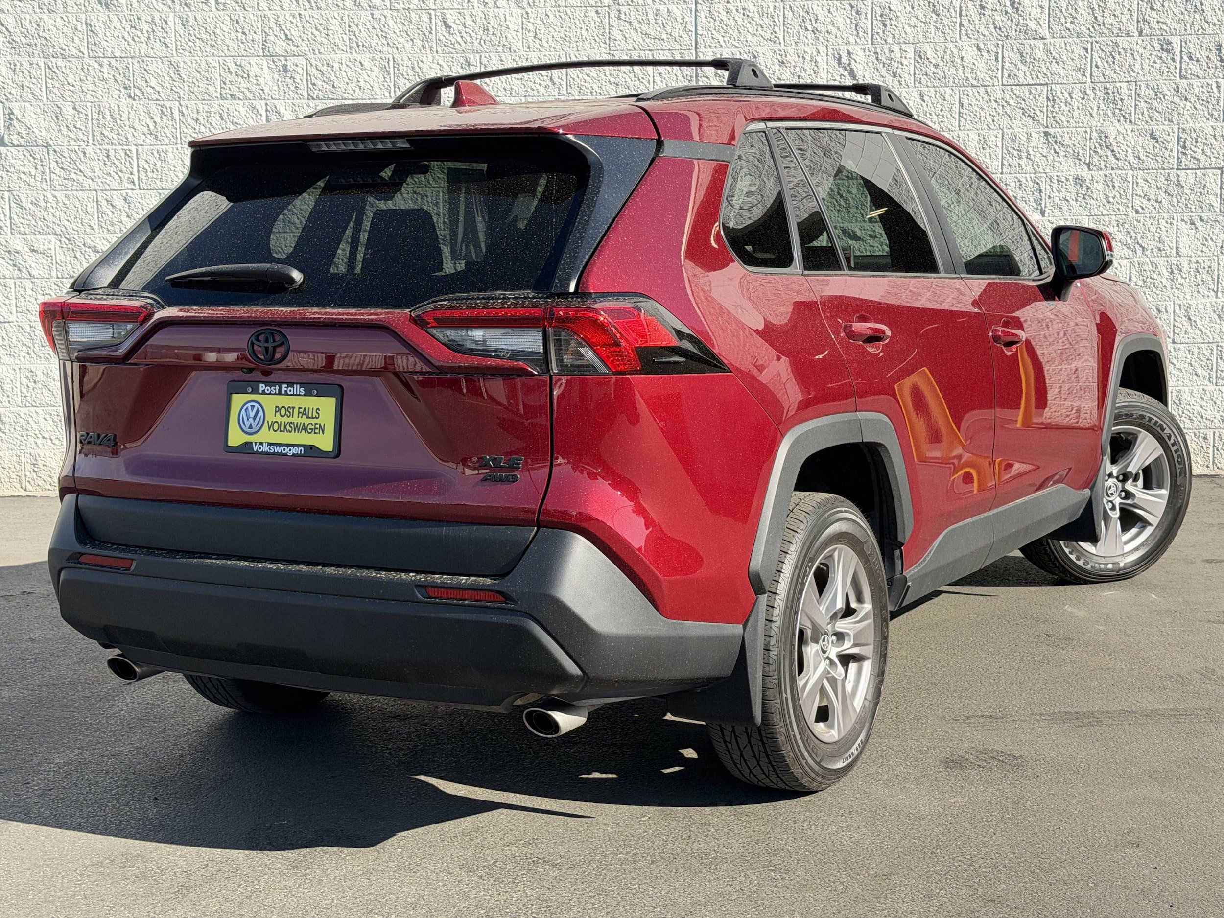Used 2023 Toyota RAV4 XLE w/ Convenience Package AWD/4WD image 7