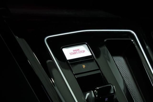 Used 2025 Volkswagen GTI SE w/ SE Leather Seating Package FWD image 21