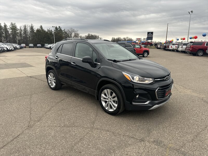 Used 2019 Chevrolet Trax Premier w/ LPO, Protection Package AWD/4WD image 2
