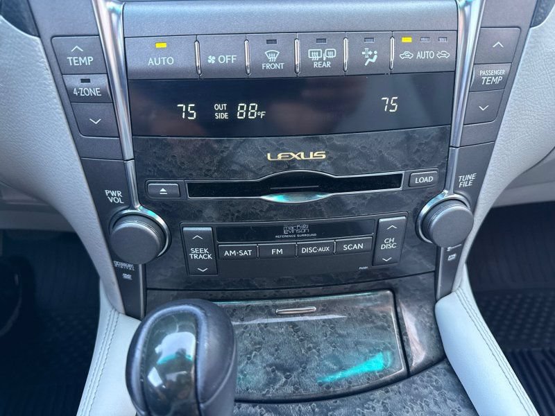 Used 2007 Lexus LS 460 L w/ Luxury Pkg RWD image 27