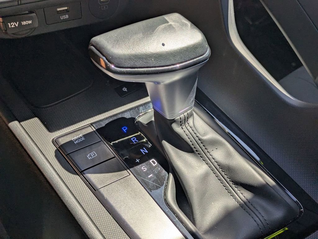 Certified 2025 Hyundai Elantra Sport image 20