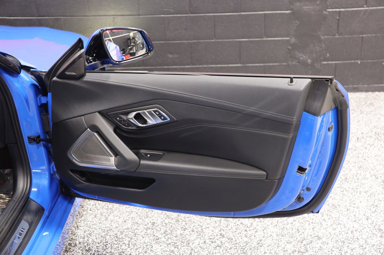 Used 2019 BMW Z4 sDrive30i w/ M Sport Package image 38