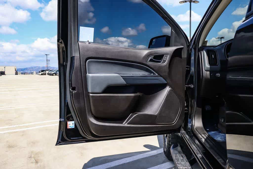 Used 2021 Chevrolet Colorado Z71 w/ Safety Package RWD image 22