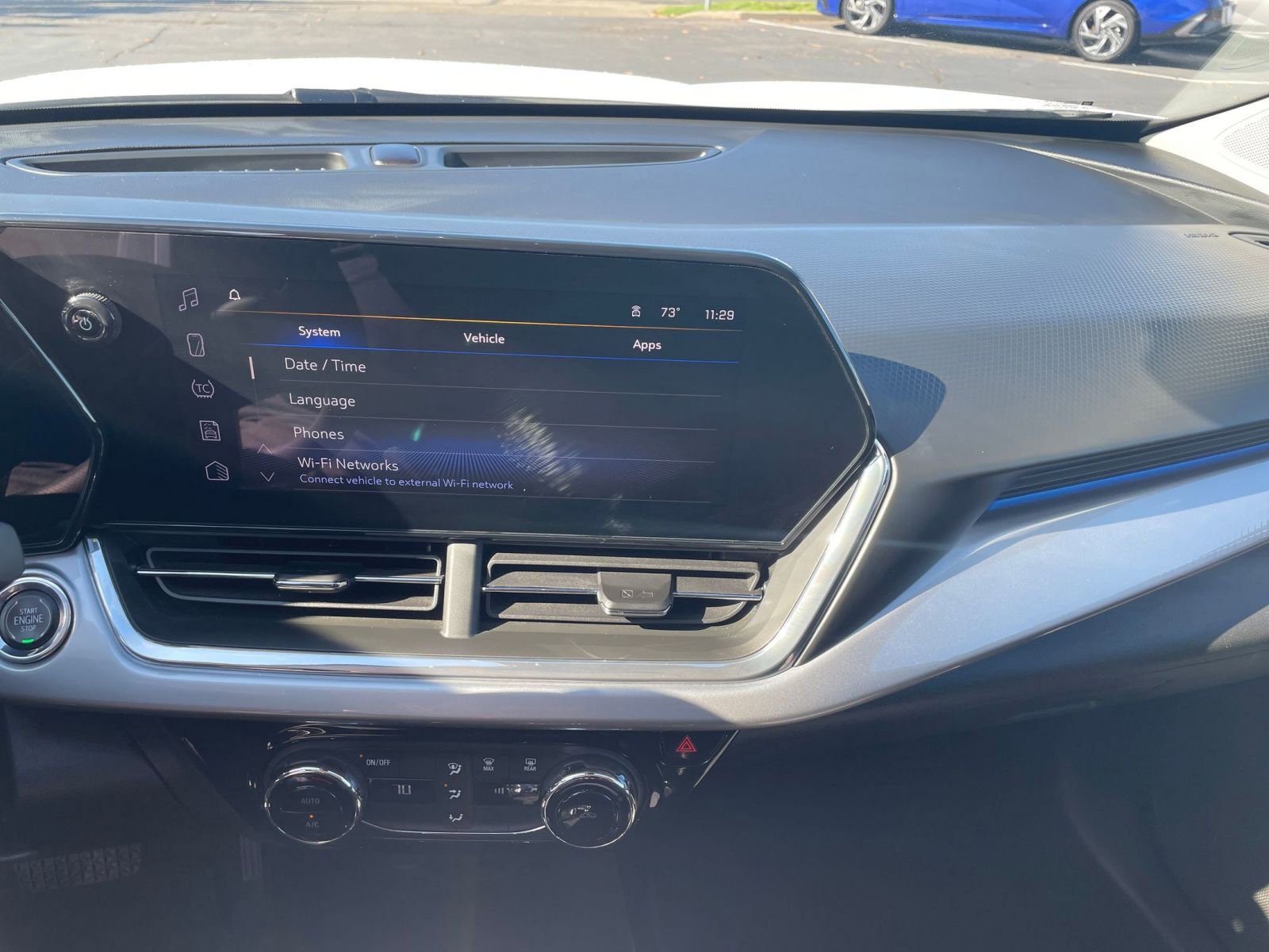 Used 2025 Chevrolet Trax LT image 18