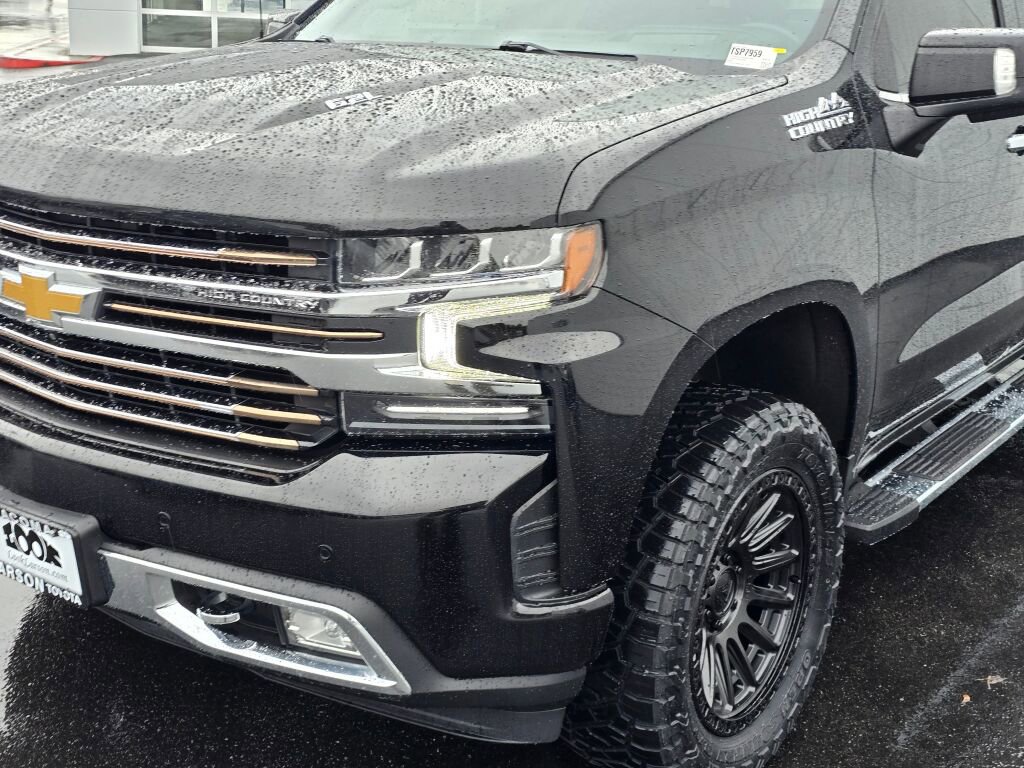 Used 2021 Chevrolet Silverado 1500 High Country w/ Technology Package image 10