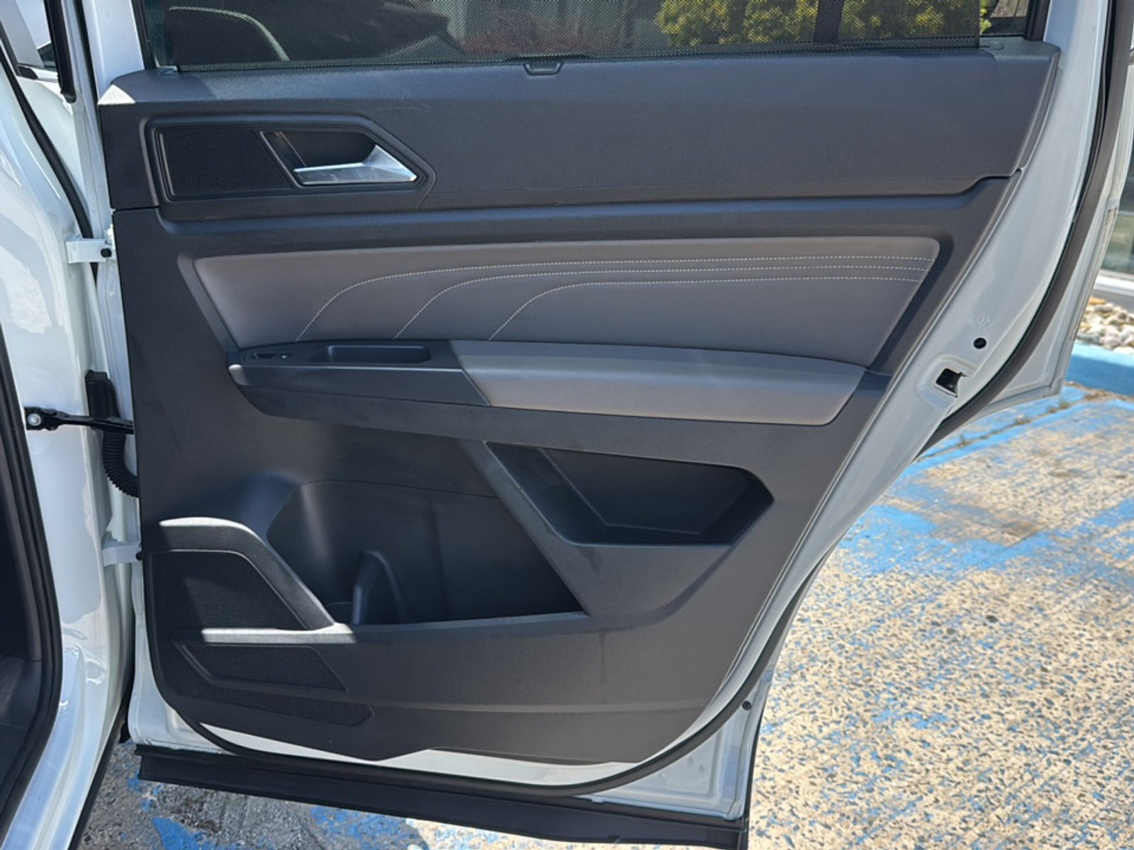 Used 2021 Volkswagen Atlas SE FWD image 23