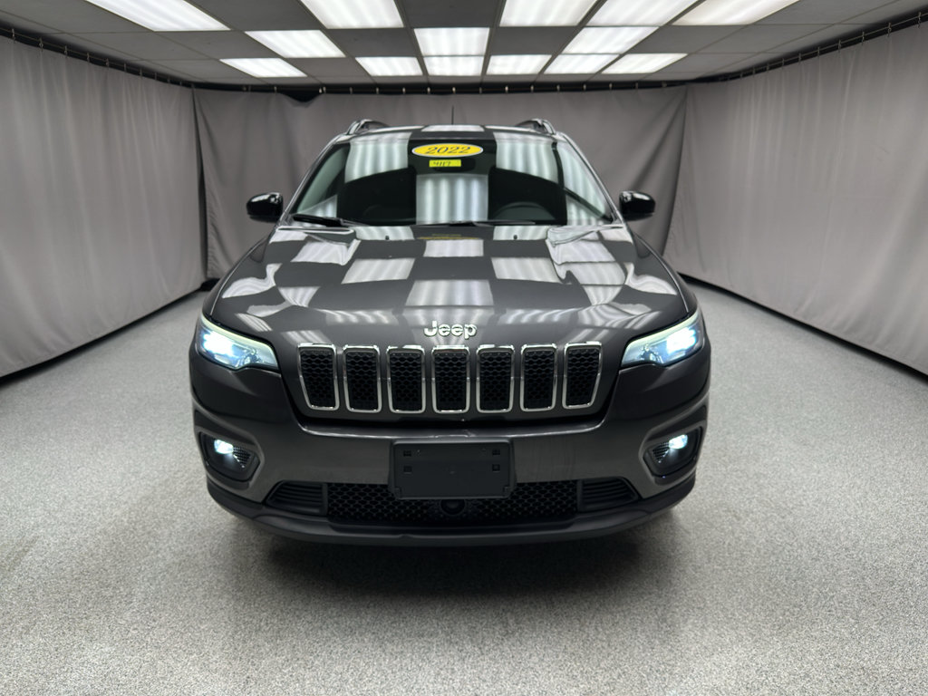 Used 2022 Jeep Cherokee Latitude Lux w/ Sun & Sound Group AWD/4WD image 6
