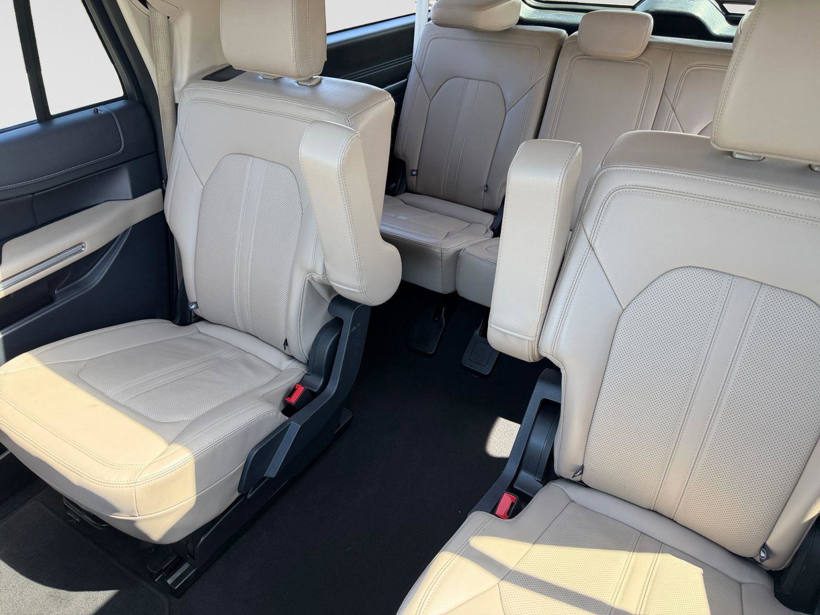Used 2024 Ford Expedition Max Limited AWD/4WD image 13
