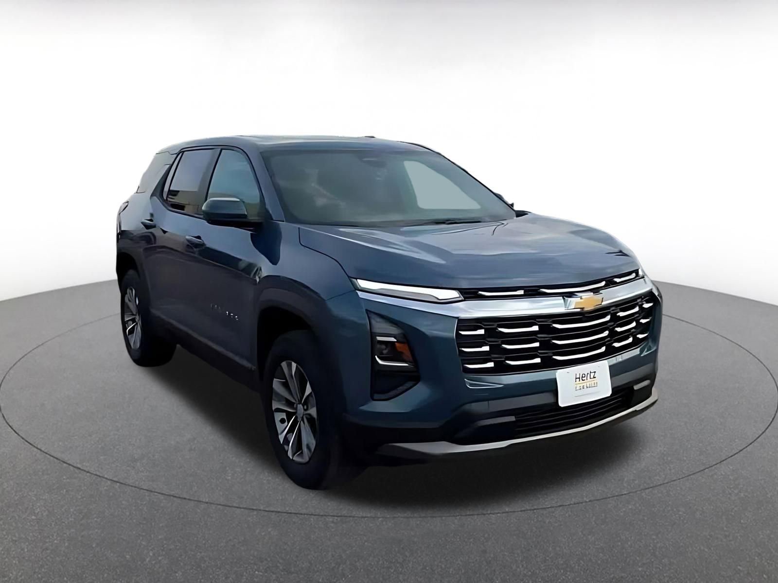 Used 2025 Chevrolet Equinox LT image 3