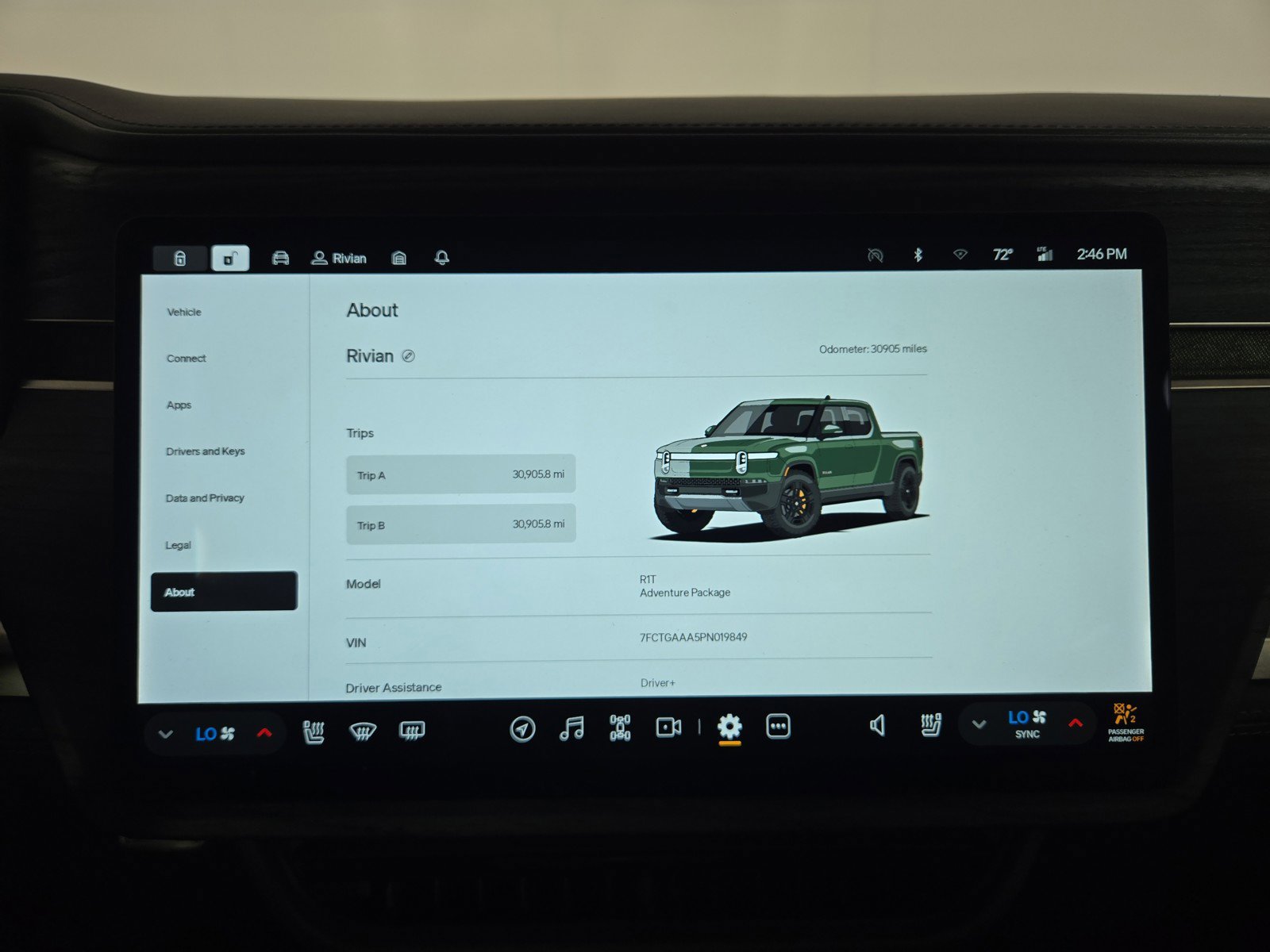 Used 2023 Rivian R1T Adventure image 27