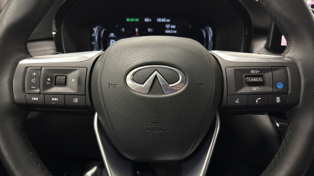Used 2024 INFINITI QX60 Luxe AWD/4WD image 16