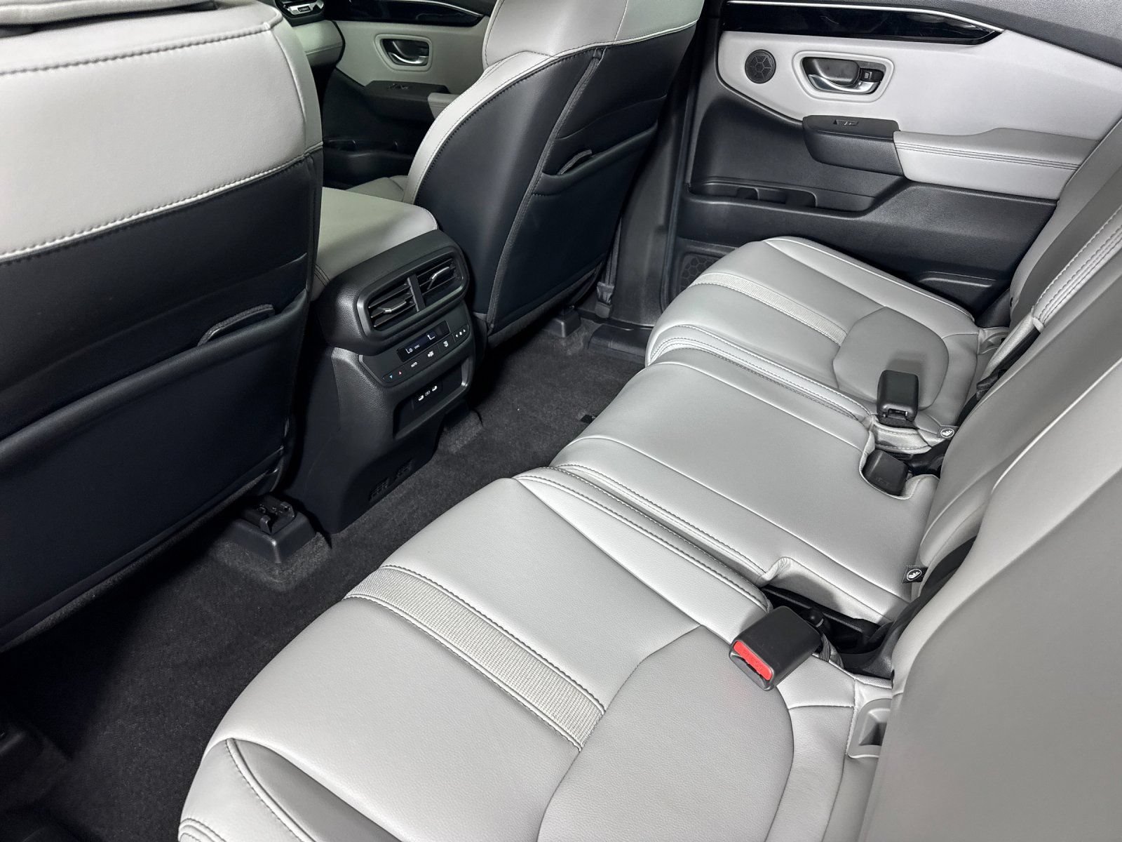 Certified 2025 Honda Pilot EX-L image 12