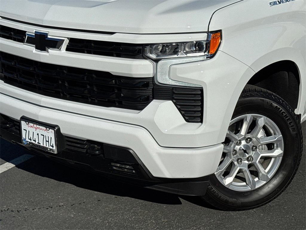 Used 2025 Chevrolet Silverado 1500 RST image 3