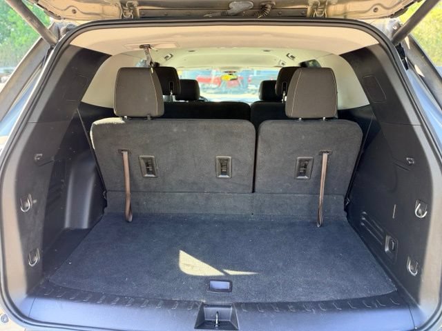 Used 2018 Chevrolet Traverse LT FWD image 26