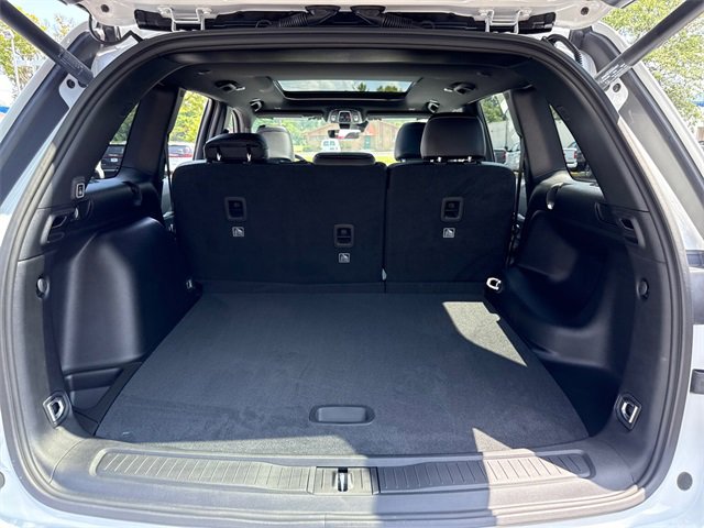 New 2025 Jeep Grand Cherokee Limited w/ Black Appearance Package image 31