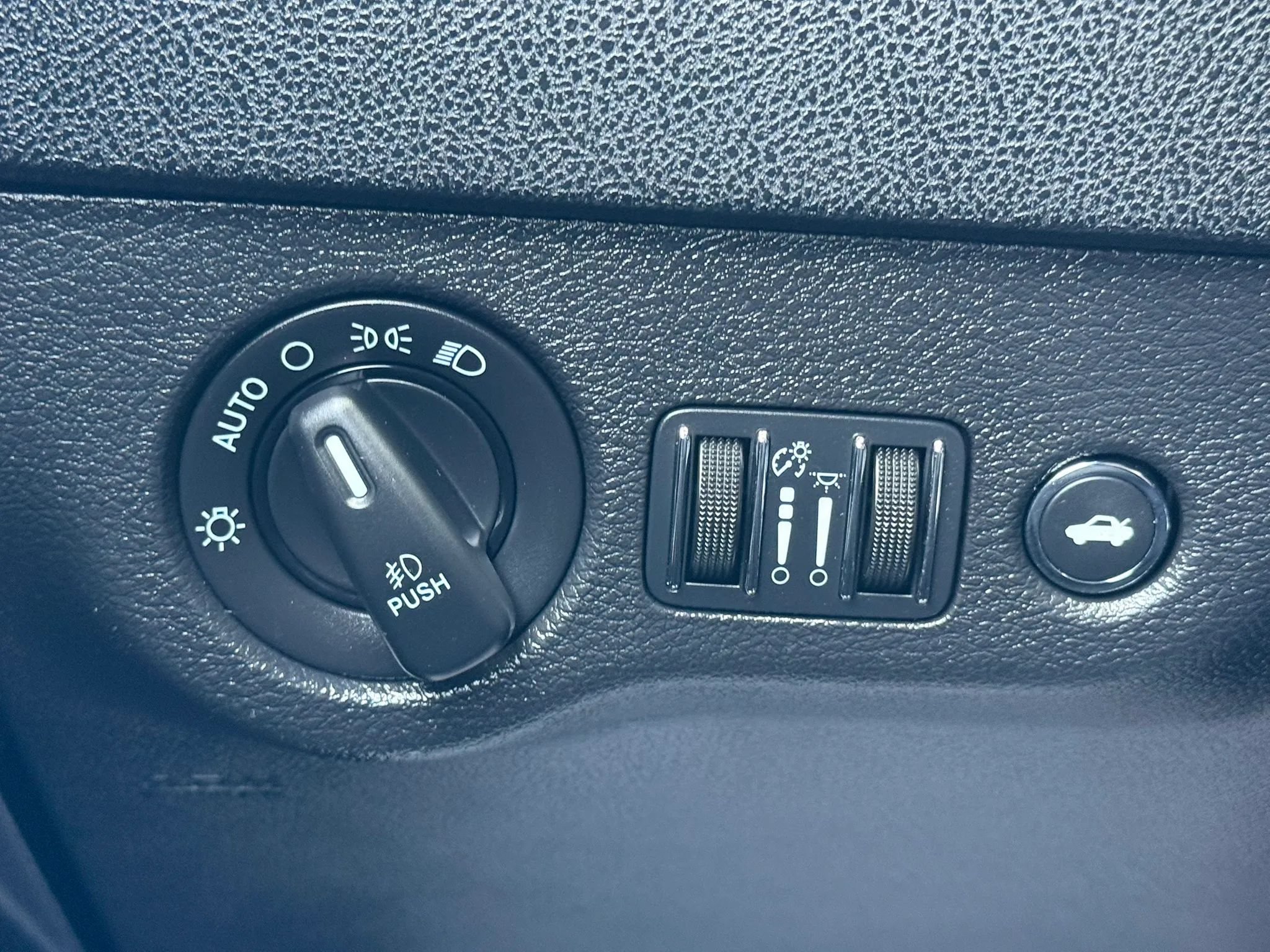 Used 2013 Dodge Charger R/T AWD/4WD image 44