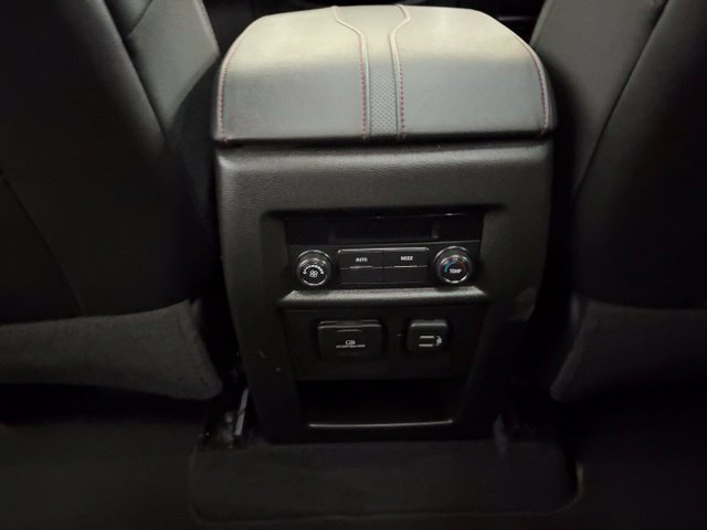 Used 2023 Chevrolet Traverse RS AWD/4WD image 29