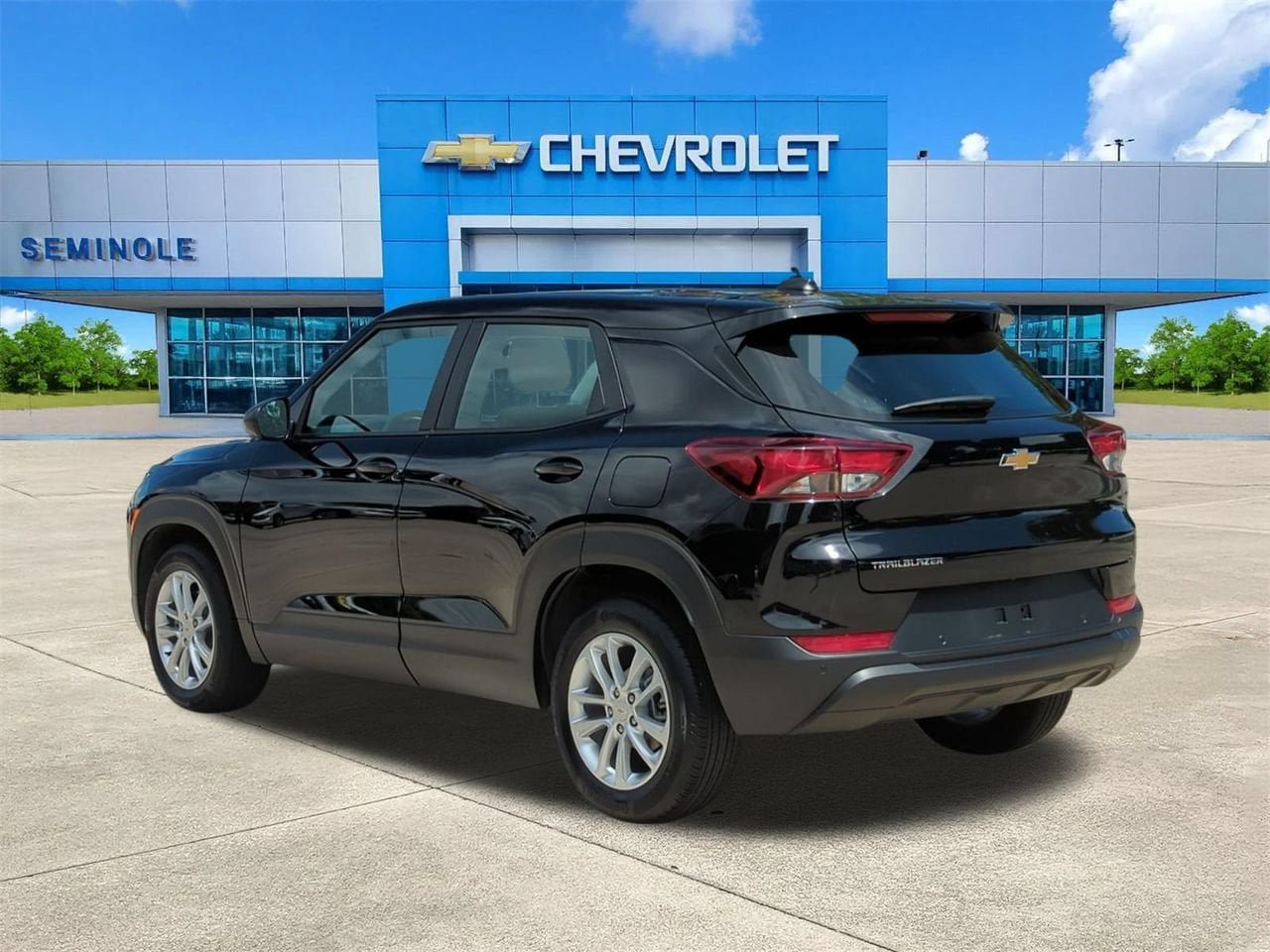 Used 2024 Chevrolet TrailBlazer LS w/ LS Confidence Package FWD image 3