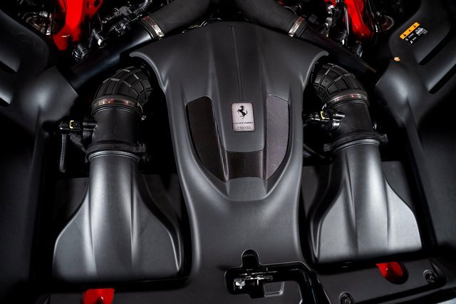 Used 2019 Ferrari Portofino image 14