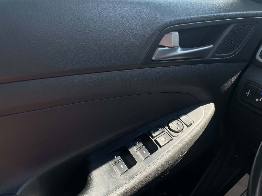 Used 2017 Hyundai Tucson SE Plus FWD image 10