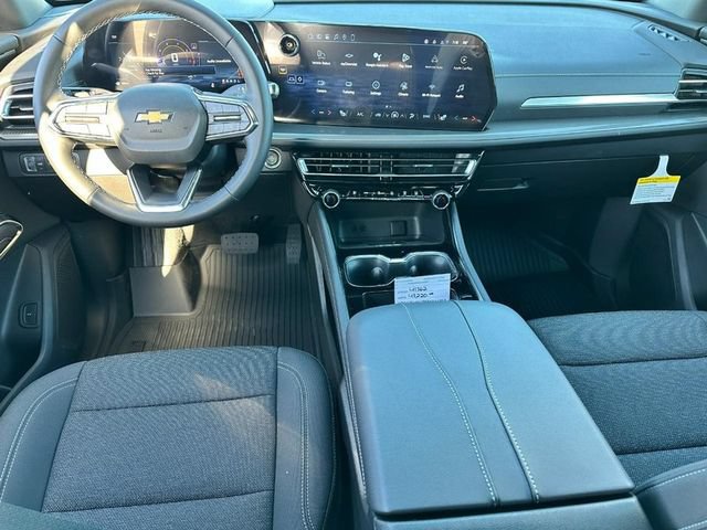 New 2026 Chevrolet Traverse LT w/ LPO, Floor Liner Package FWD image 6