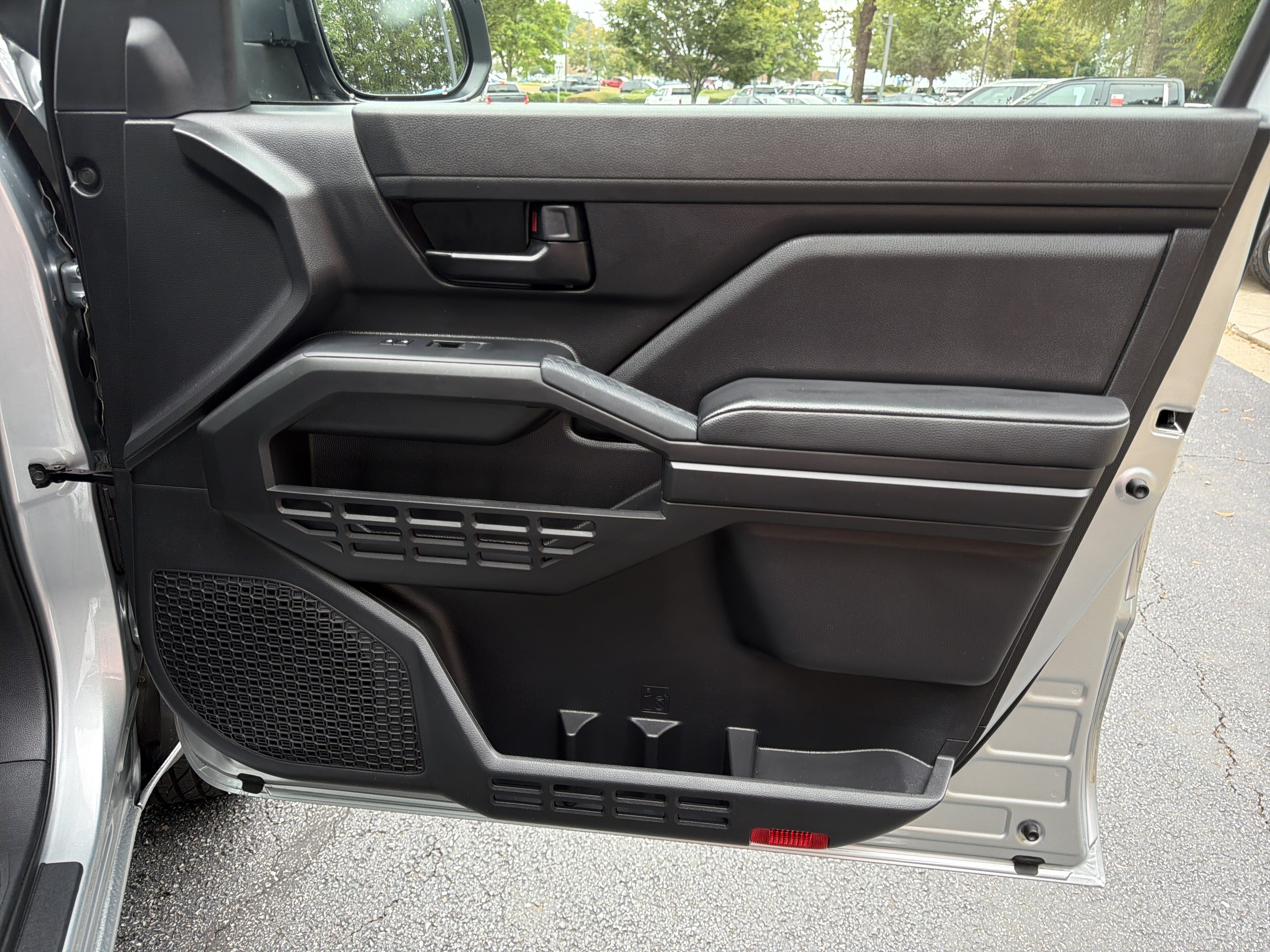 Used 2025 Toyota Tacoma SR RWD image 14