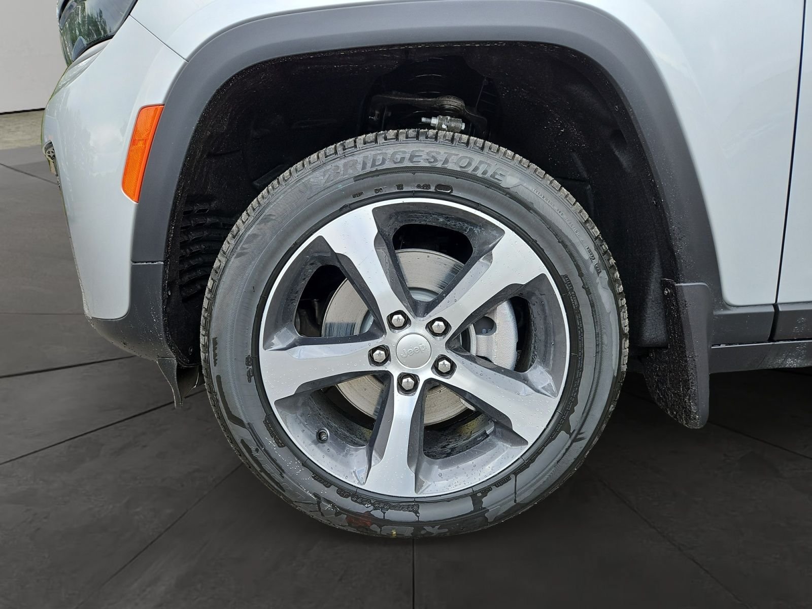 New 2026 Jeep Grand Cherokee L Limited w/ MOPAR Finishing Package AWD/4WD image 14