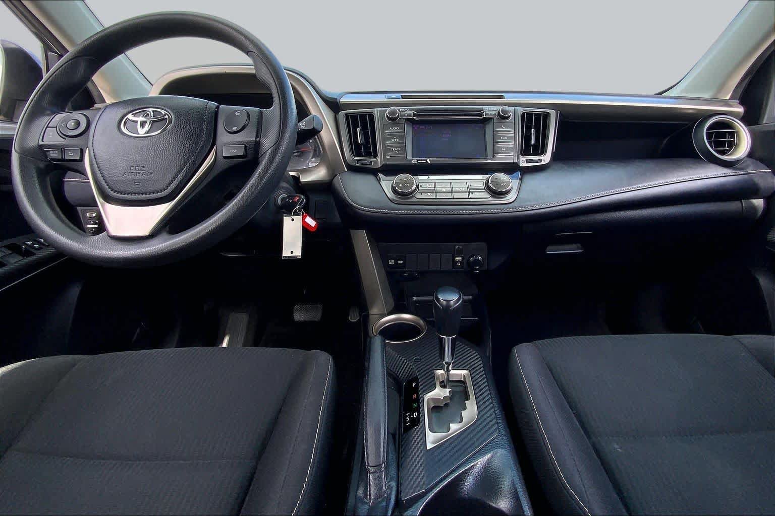 Used 2013 Toyota RAV4 XLE FWD image 15