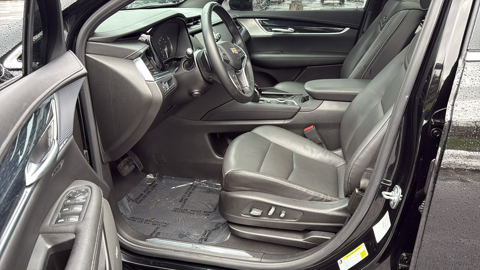 Used 2025 Cadillac XT5 Premium Luxury image 8