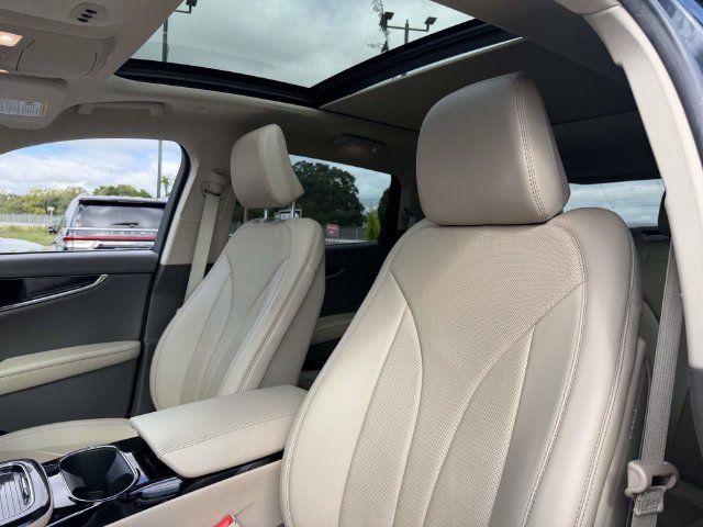 Used 2023 Lincoln Nautilus Reserve AWD/4WD image 12